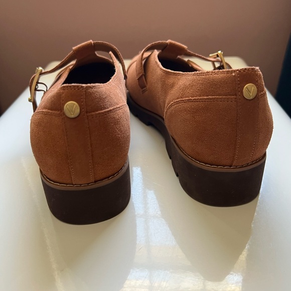 Vionic Women's Tan Suede Carmen Mary Jane - Picture 3 of 8